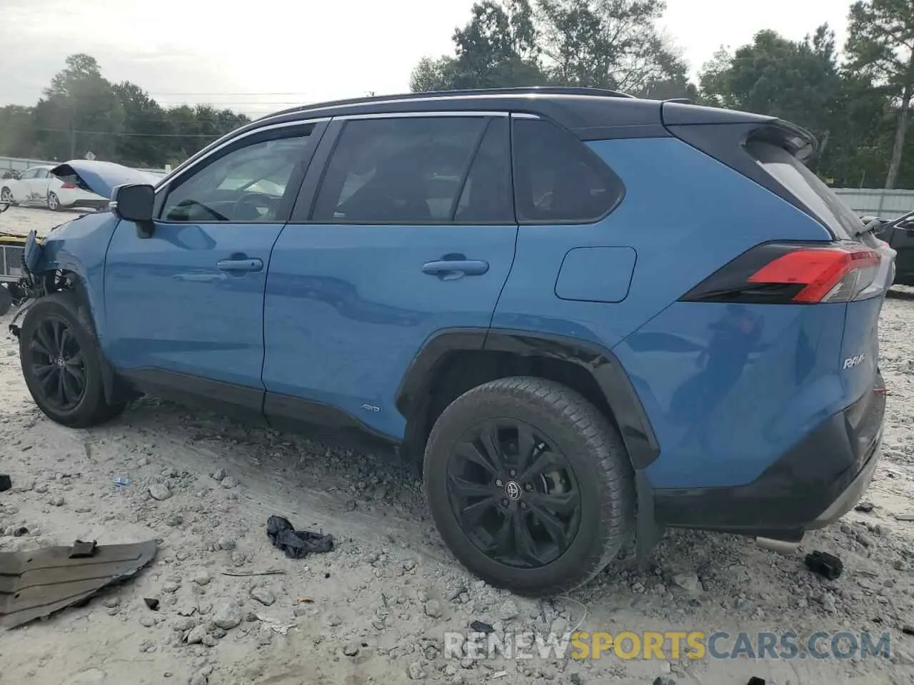 2 Photograph of a damaged car 4T3E6RFV8NU084048 TOYOTA RAV4 2022