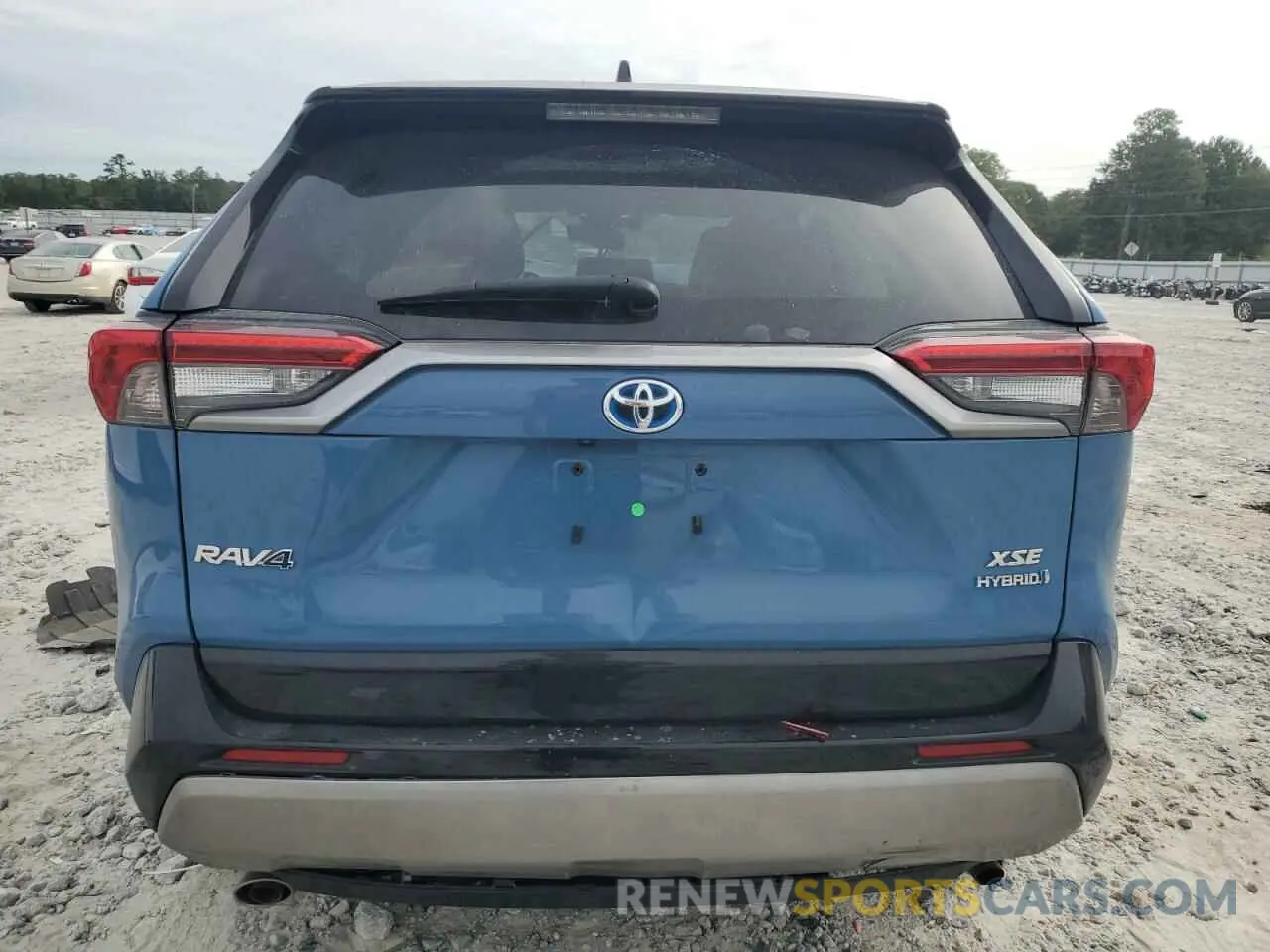 6 Photograph of a damaged car 4T3E6RFV8NU084048 TOYOTA RAV4 2022
