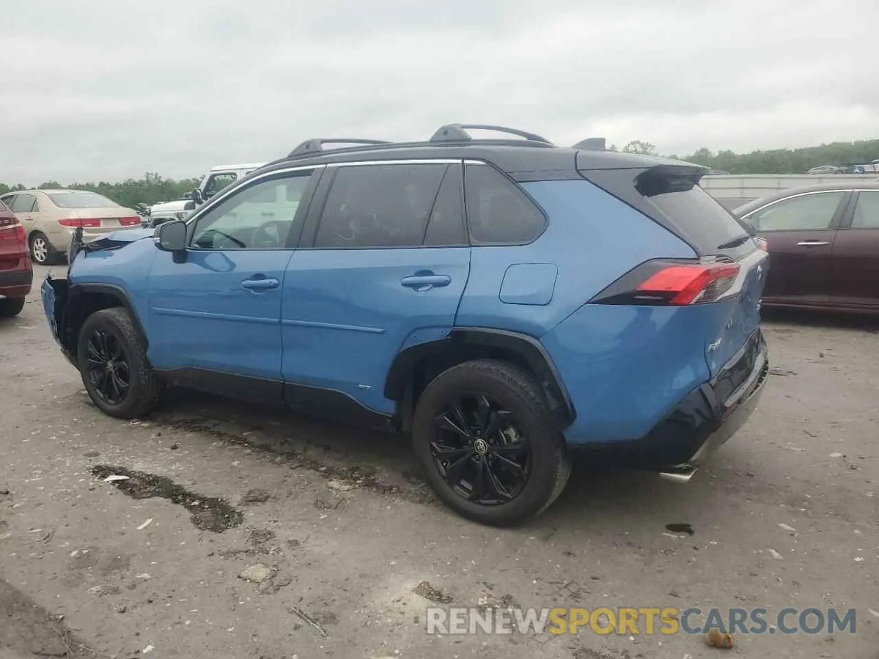 2 Photograph of a damaged car 4T3E6RFVXNU067834 TOYOTA RAV4 2022