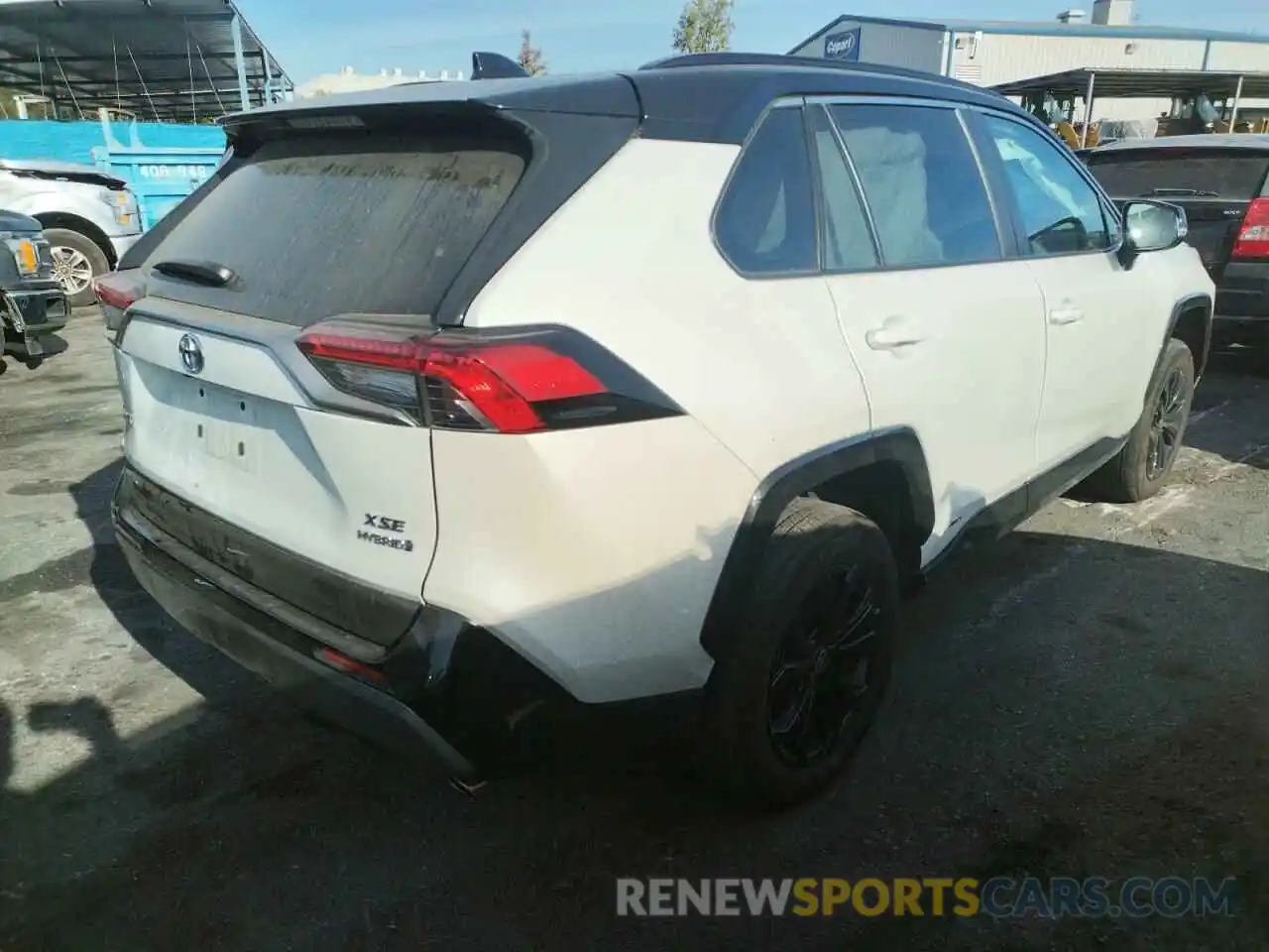 4 Photograph of a damaged car 4T3E6RFVXNU079921 TOYOTA RAV4 2022