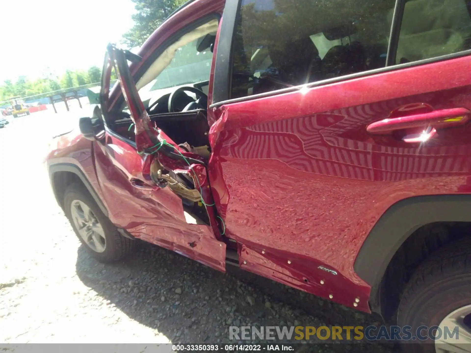 12 Photograph of a damaged car 4T3LWRFV0NU063749 TOYOTA RAV4 2022