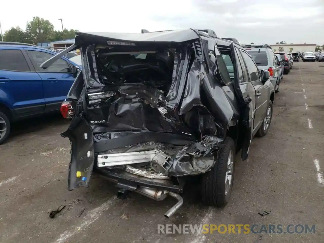 9 Photograph of a damaged car 4T3LWRFV4NU067092 TOYOTA RAV4 2022