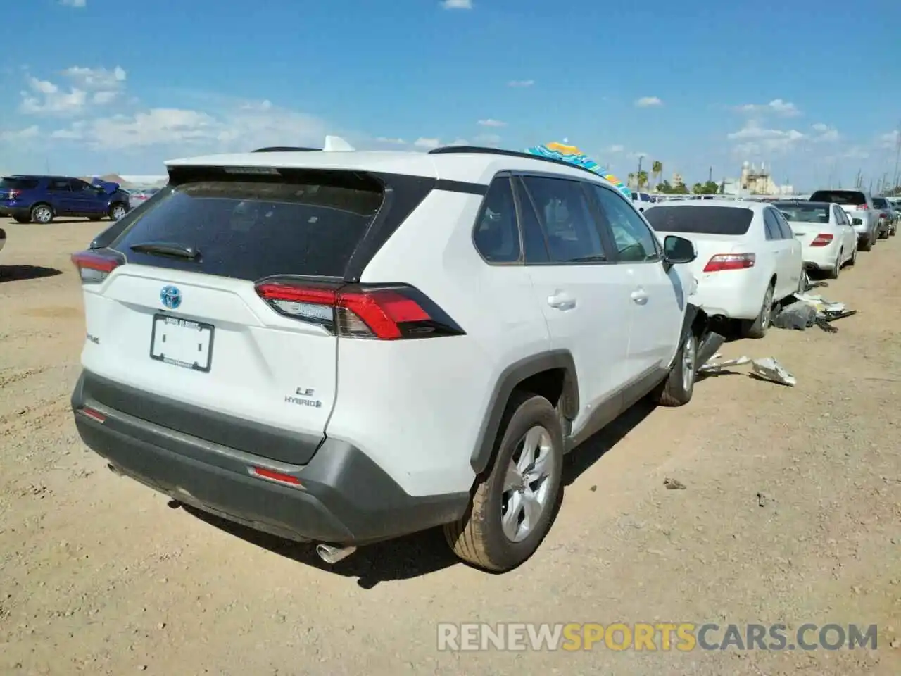 4 Photograph of a damaged car 4T3MWRFV1NU050738 TOYOTA RAV4 2022