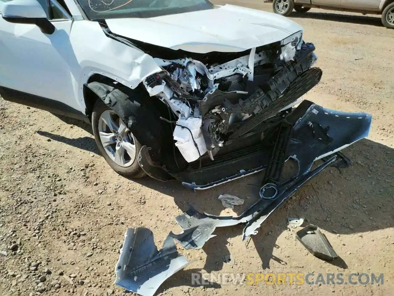 9 Photograph of a damaged car 4T3MWRFV1NU050738 TOYOTA RAV4 2022