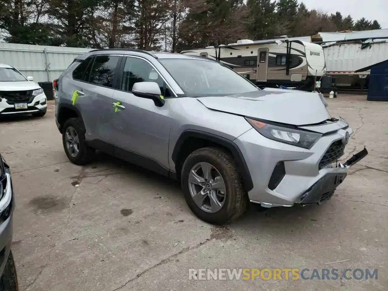 4 Photograph of a damaged car 4T3MWRFV2NU059609 TOYOTA RAV4 2022