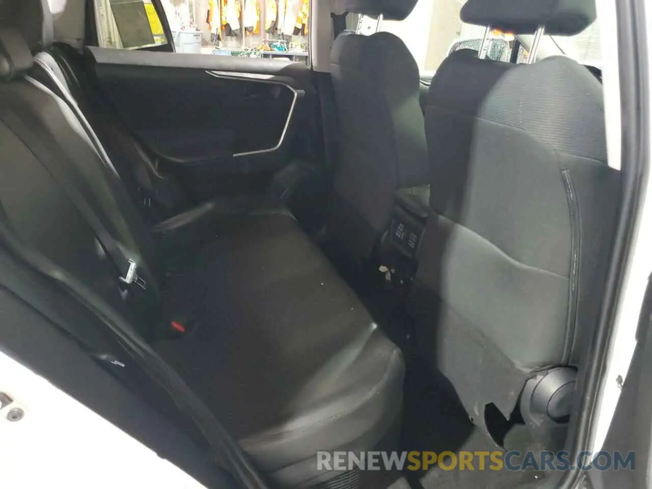 11 Photograph of a damaged car 4T3MWRFV5NU063301 TOYOTA RAV4 2022