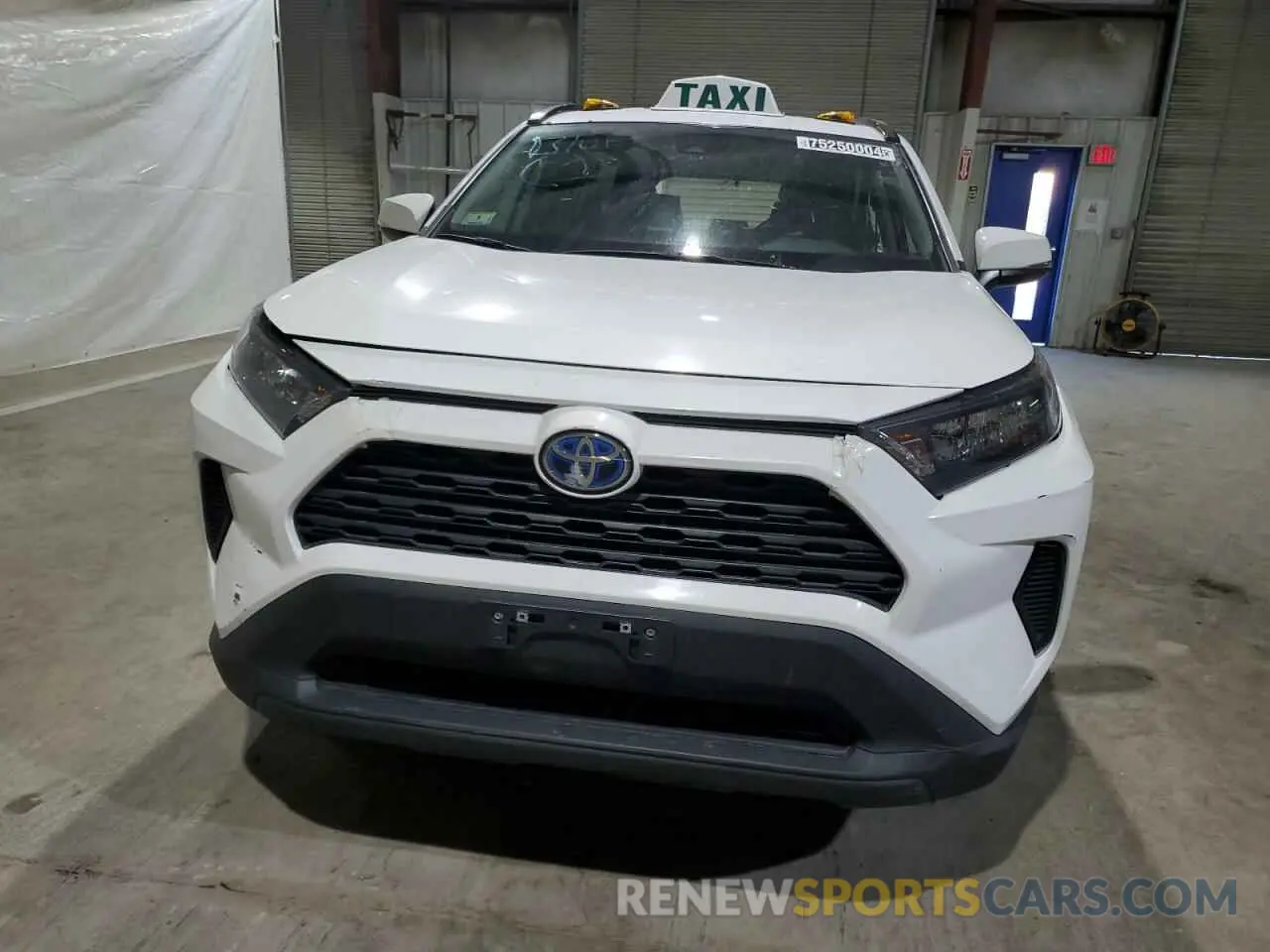 5 Photograph of a damaged car 4T3MWRFV5NU063301 TOYOTA RAV4 2022