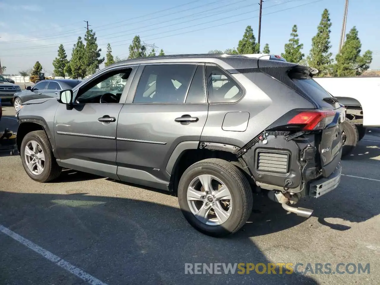 2 Photograph of a damaged car 4T3MWRFV6NU054400 TOYOTA RAV4 2022