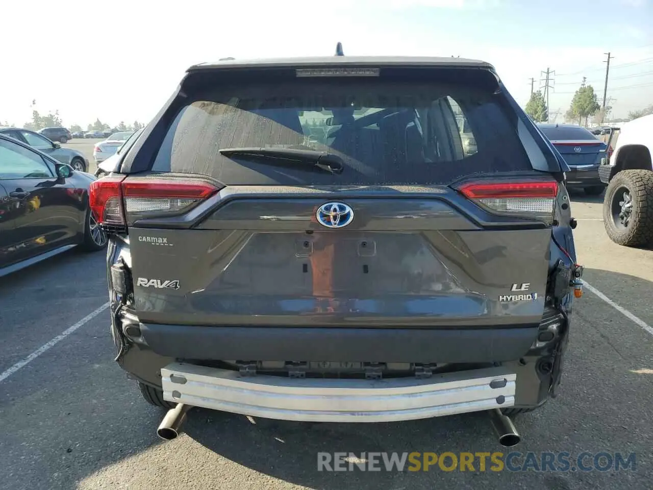 6 Photograph of a damaged car 4T3MWRFV6NU054400 TOYOTA RAV4 2022