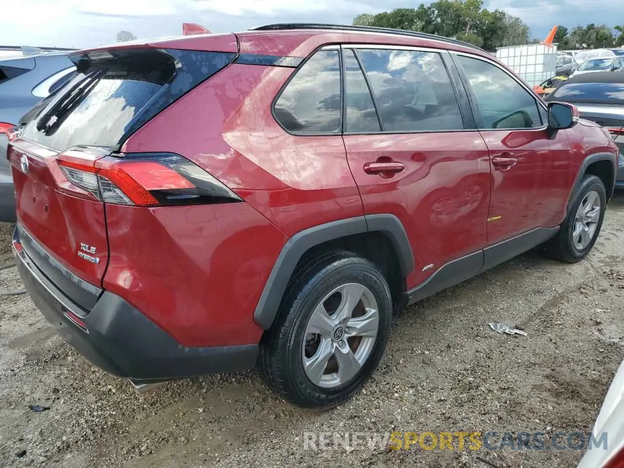 3 Photograph of a damaged car 4T3RWRFV0NU053247 TOYOTA RAV4 2022