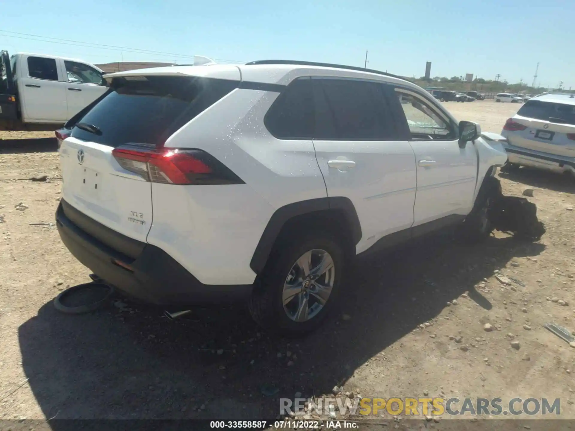 4 Photograph of a damaged car 4T3RWRFV1NU052818 TOYOTA RAV4 2022