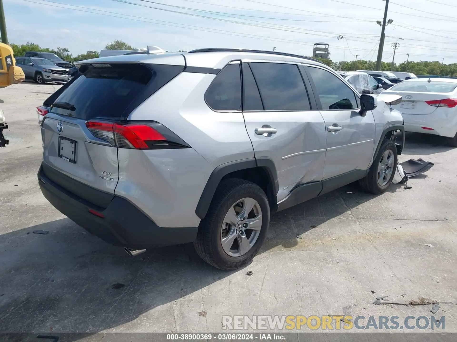 4 Photograph of a damaged car 4T3RWRFV1NU079338 TOYOTA RAV4 2022