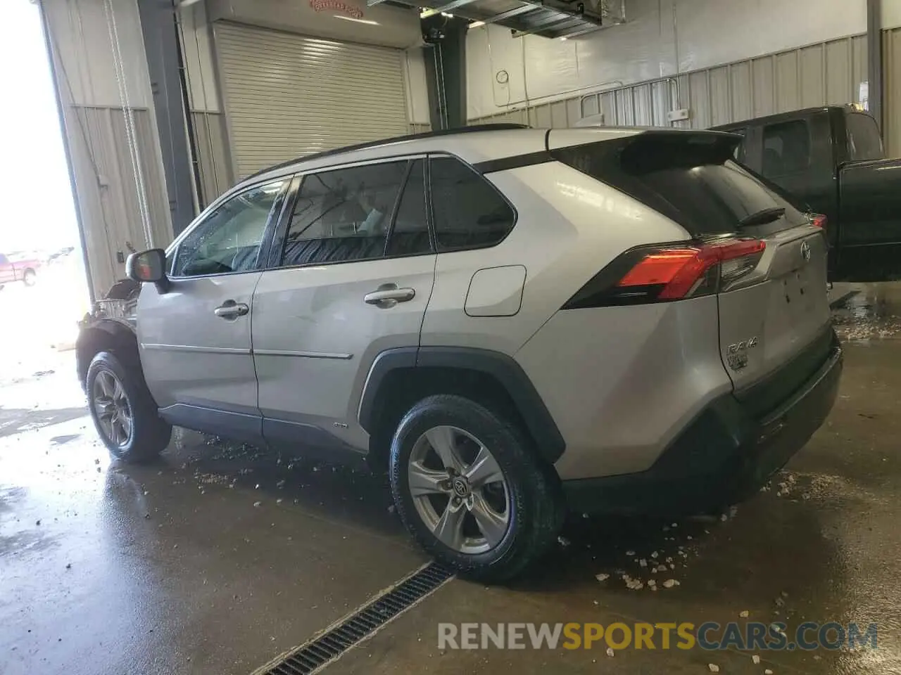 2 Photograph of a damaged car 4T3RWRFV2NU059342 TOYOTA RAV4 2022