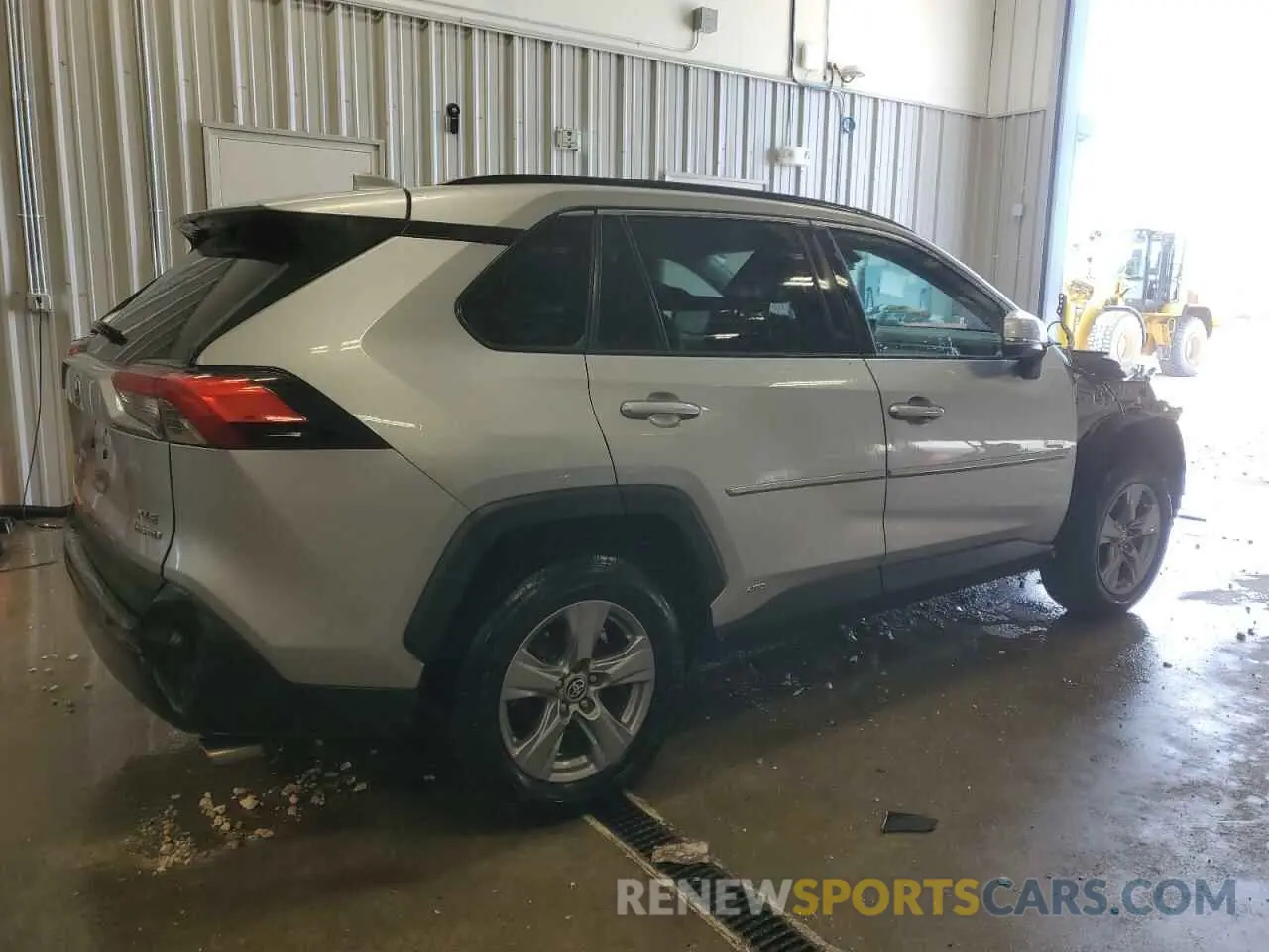 3 Photograph of a damaged car 4T3RWRFV2NU059342 TOYOTA RAV4 2022