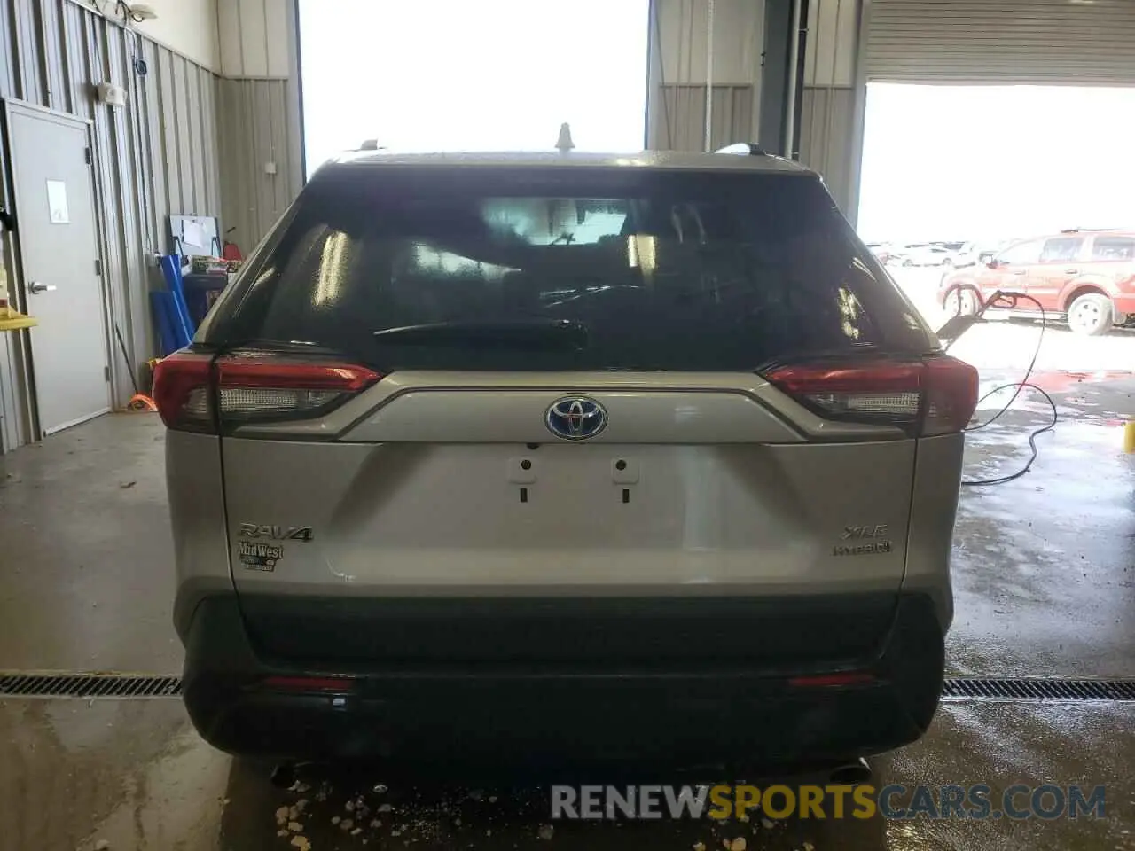 6 Photograph of a damaged car 4T3RWRFV2NU059342 TOYOTA RAV4 2022