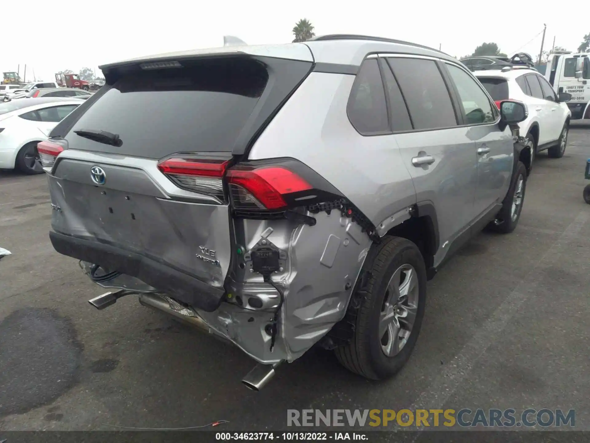 4 Photograph of a damaged car 4T3RWRFV3NU064775 TOYOTA RAV4 2022