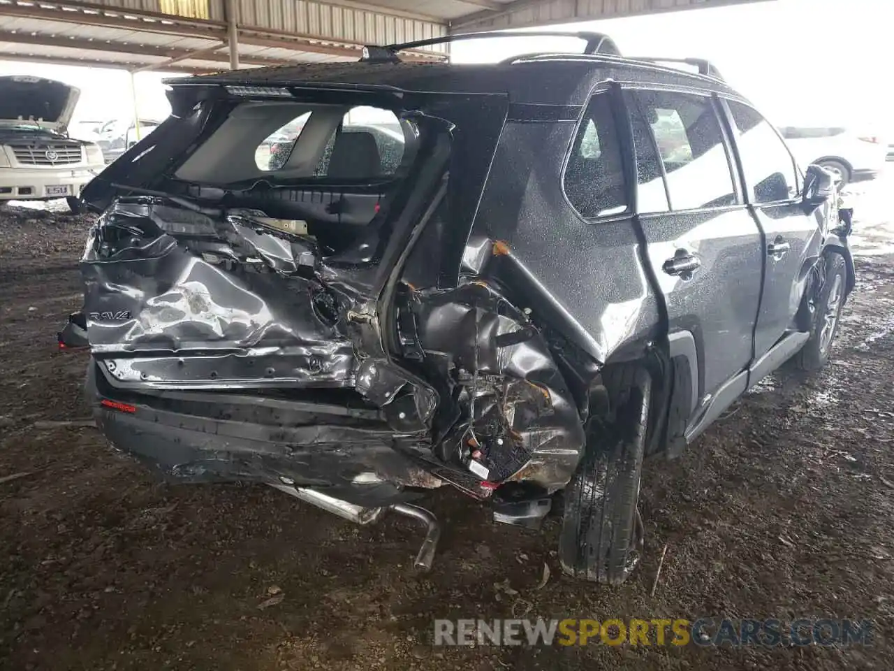 4 Photograph of a damaged car 4T3RWRFV4NU061884 TOYOTA RAV4 2022