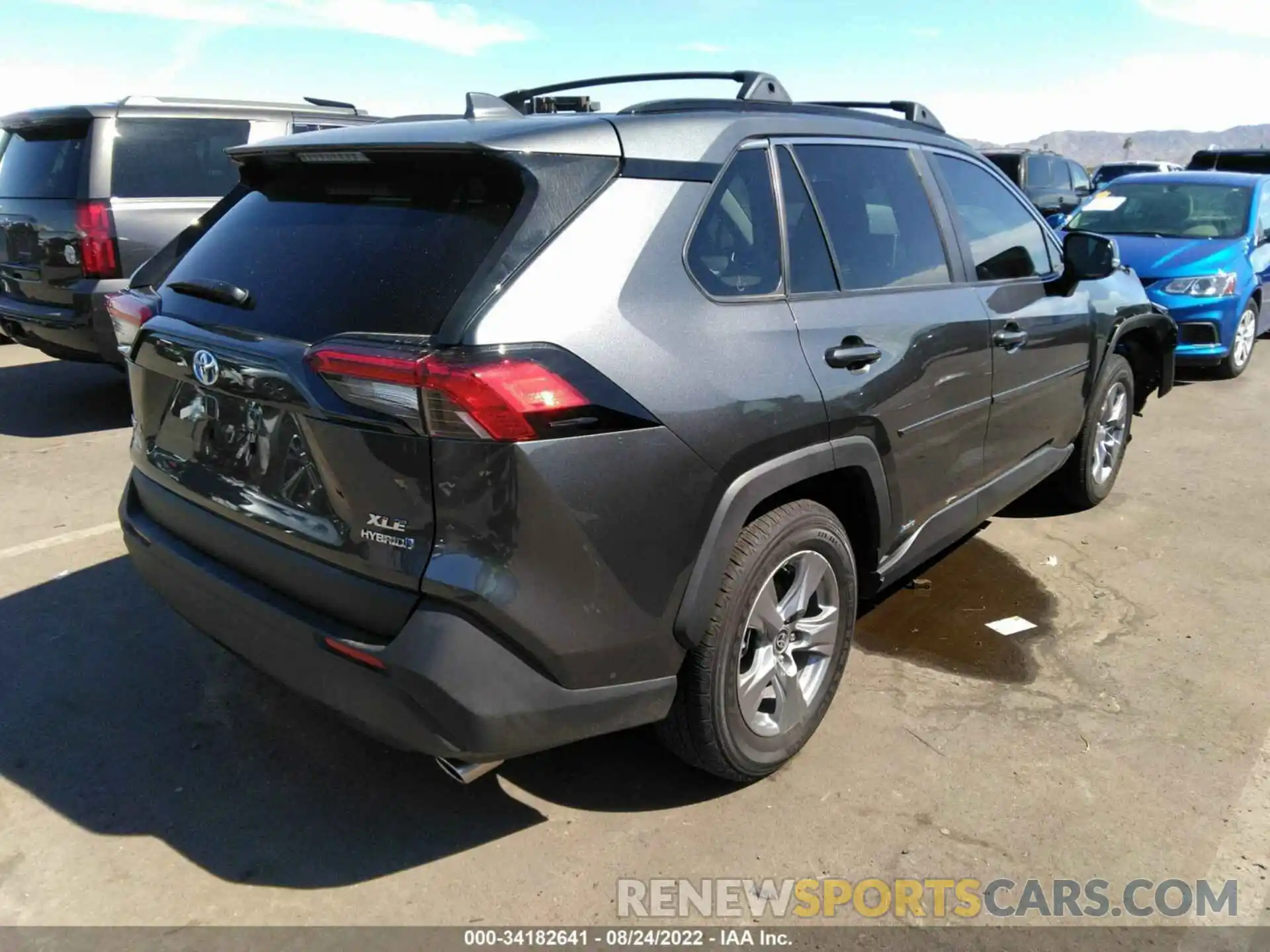 4 Photograph of a damaged car 4T3RWRFV4NU063277 TOYOTA RAV4 2022