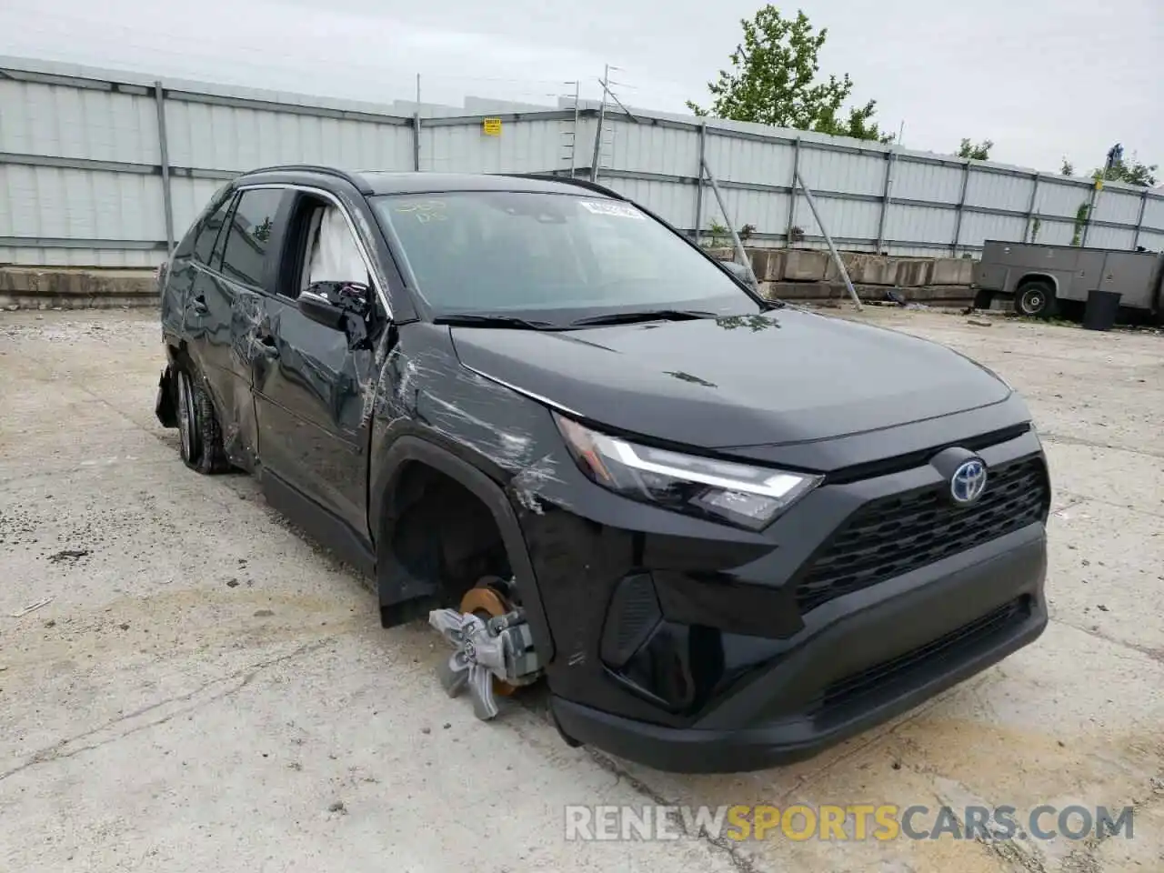 1 Photograph of a damaged car 4T3RWRFV6NU052412 TOYOTA RAV4 2022