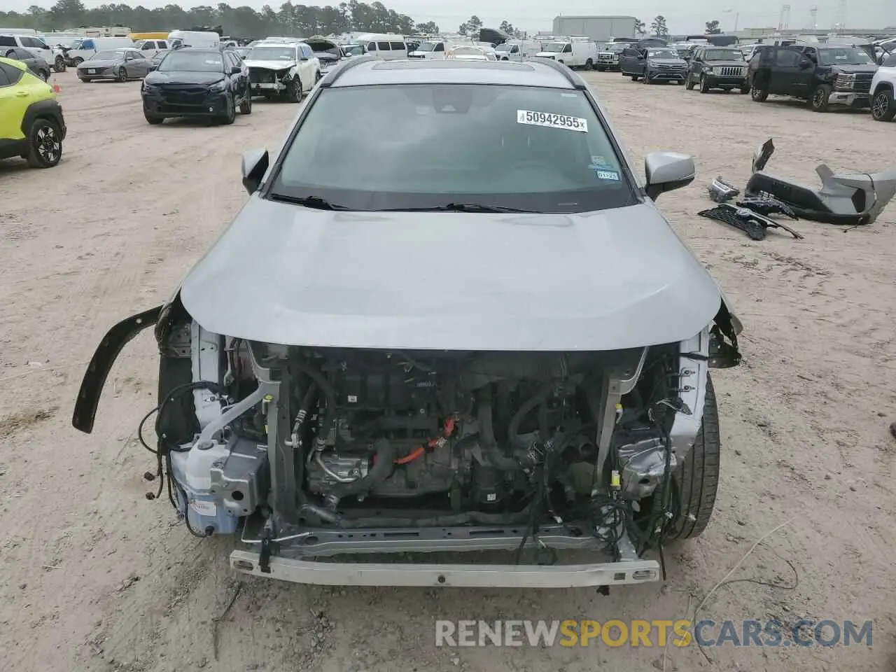 5 Photograph of a damaged car 4T3RWRFV6NU052605 TOYOTA RAV4 2022