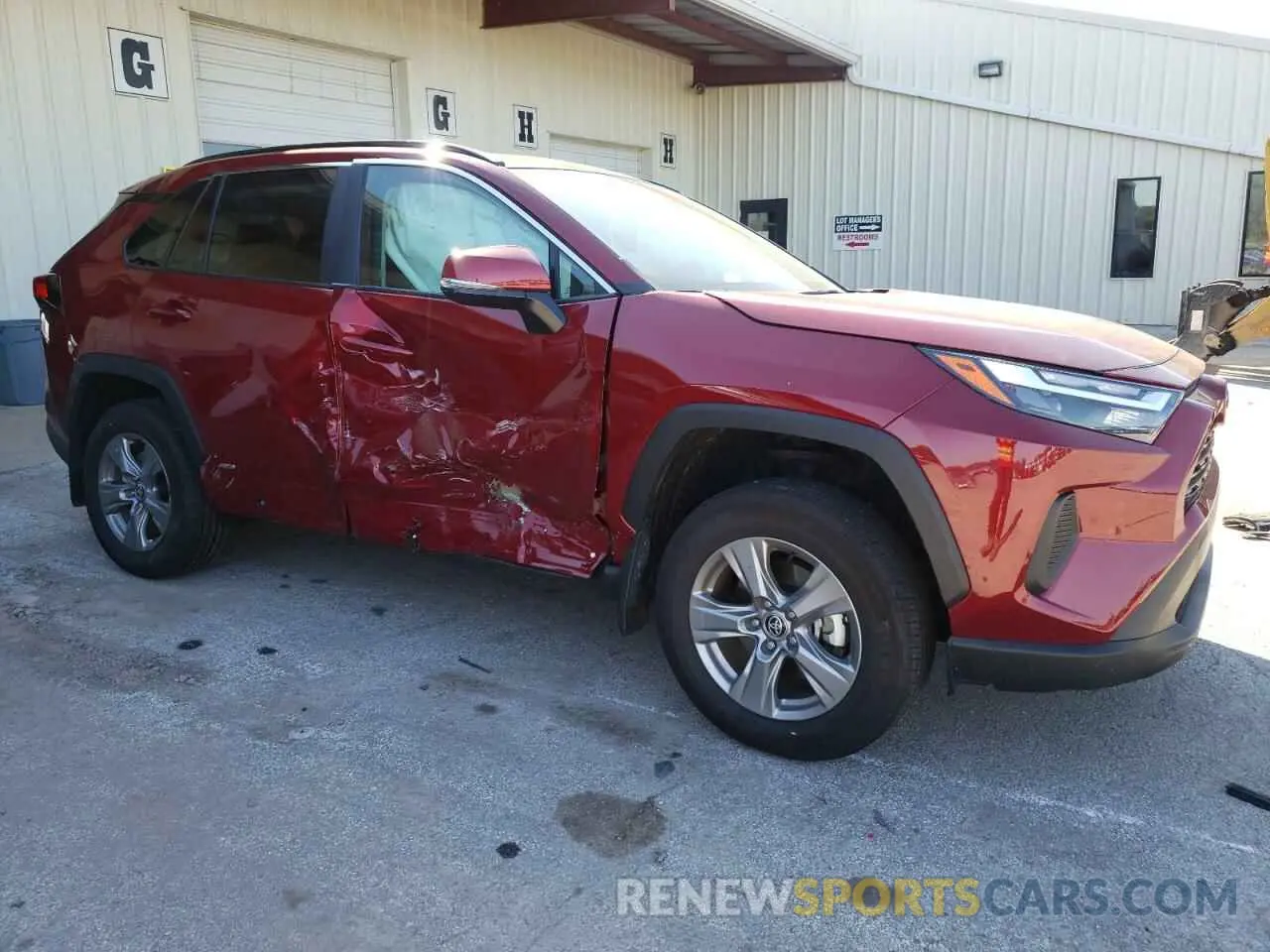 4 Photograph of a damaged car 4T3RWRFV6NU056461 TOYOTA RAV4 2022