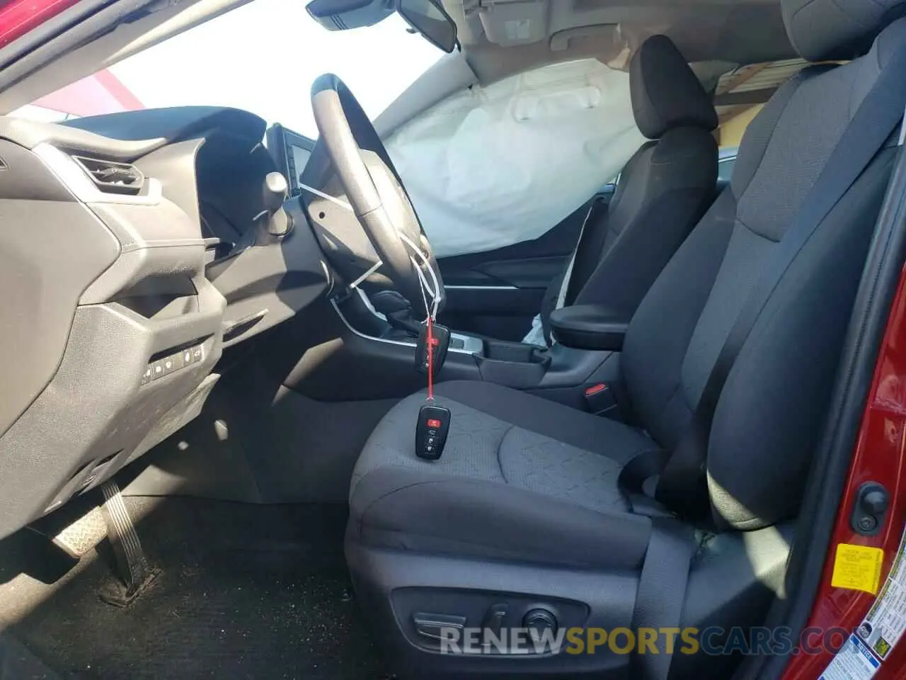 7 Photograph of a damaged car 4T3RWRFV6NU056461 TOYOTA RAV4 2022