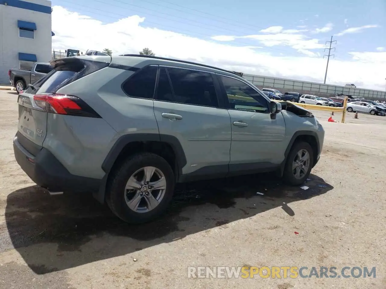 3 Photograph of a damaged car 4T3RWRFV6NU072627 TOYOTA RAV4 2022