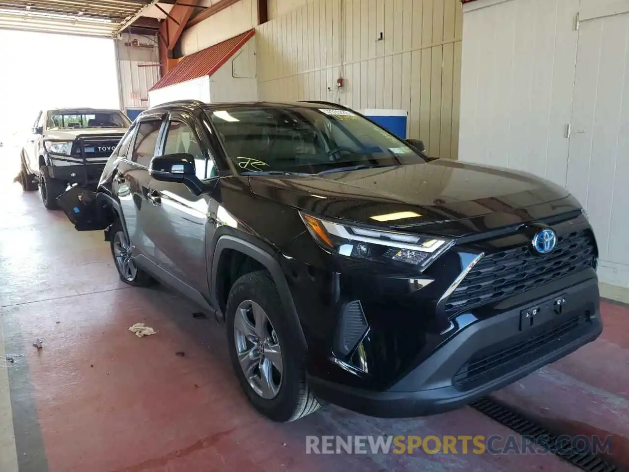 1 Photograph of a damaged car 4T3RWRFV8NU059569 TOYOTA RAV4 2022