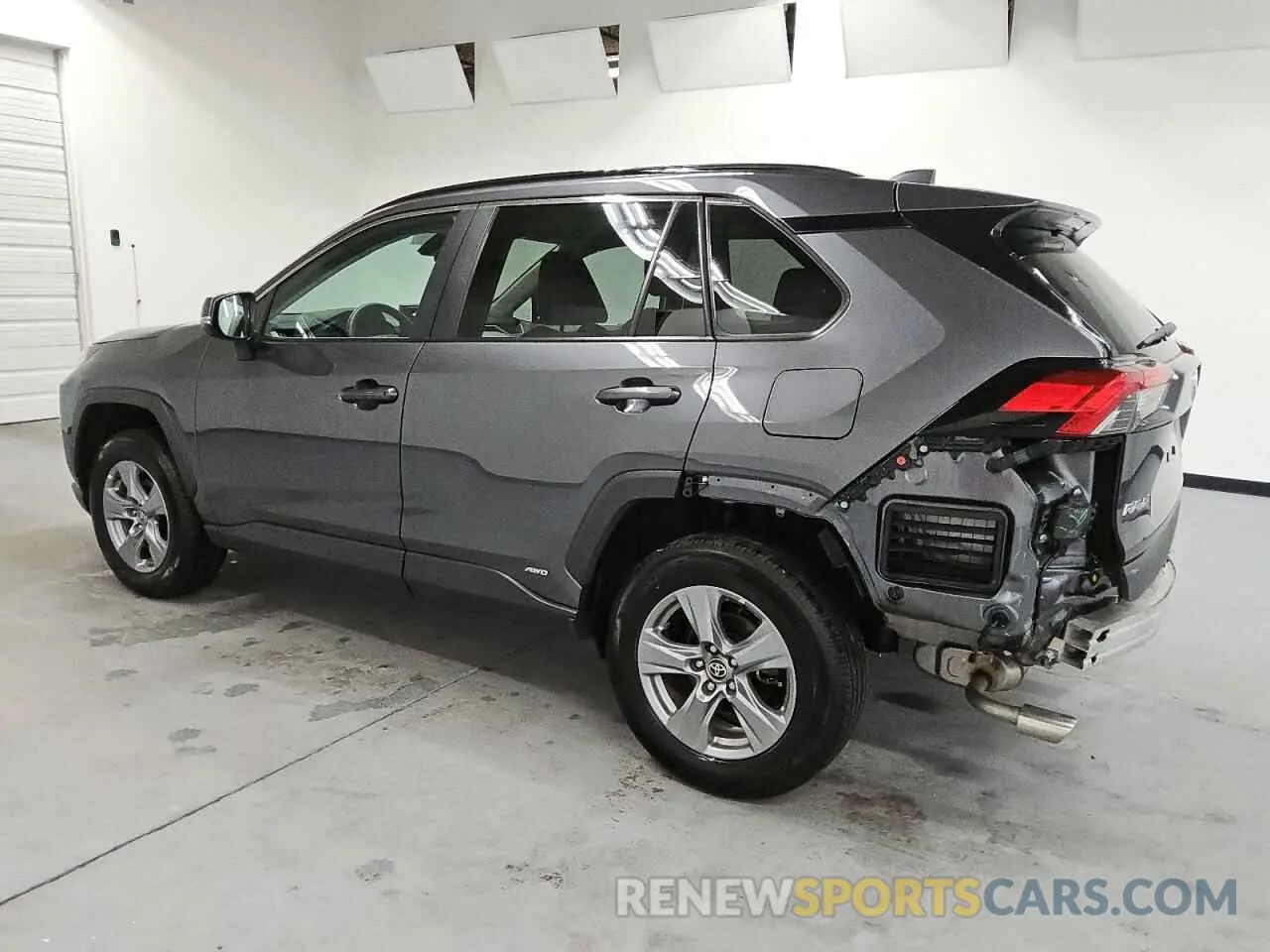 2 Photograph of a damaged car 4T3RWRFV8NU060379 TOYOTA RAV4 2022