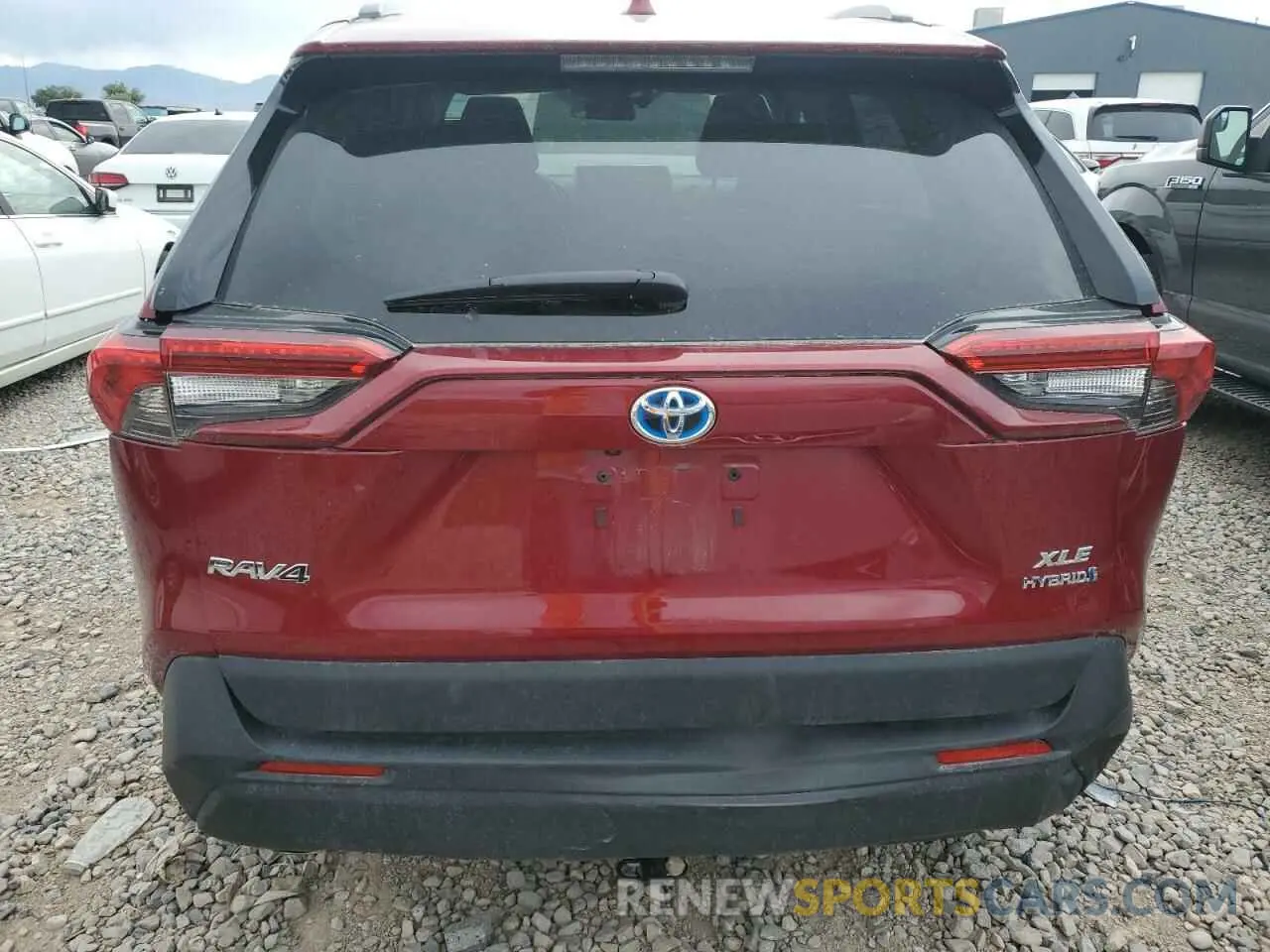 6 Photograph of a damaged car 4T3RWRFV9NU052856 TOYOTA RAV4 2022