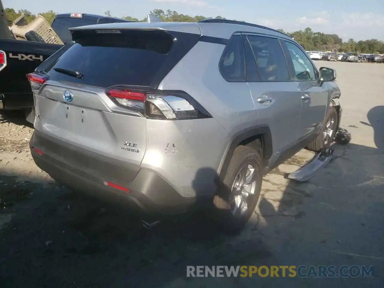 4 Photograph of a damaged car 4T3RWRFV9NU064747 TOYOTA RAV4 2022