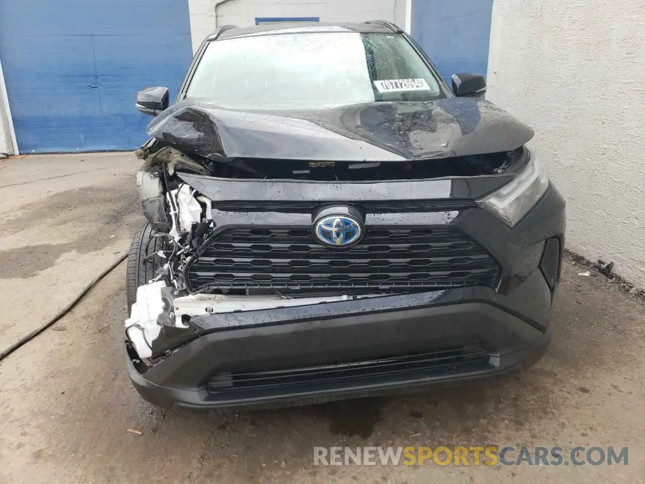 5 Photograph of a damaged car 4T3RWRFV9NU071746 TOYOTA RAV4 2022