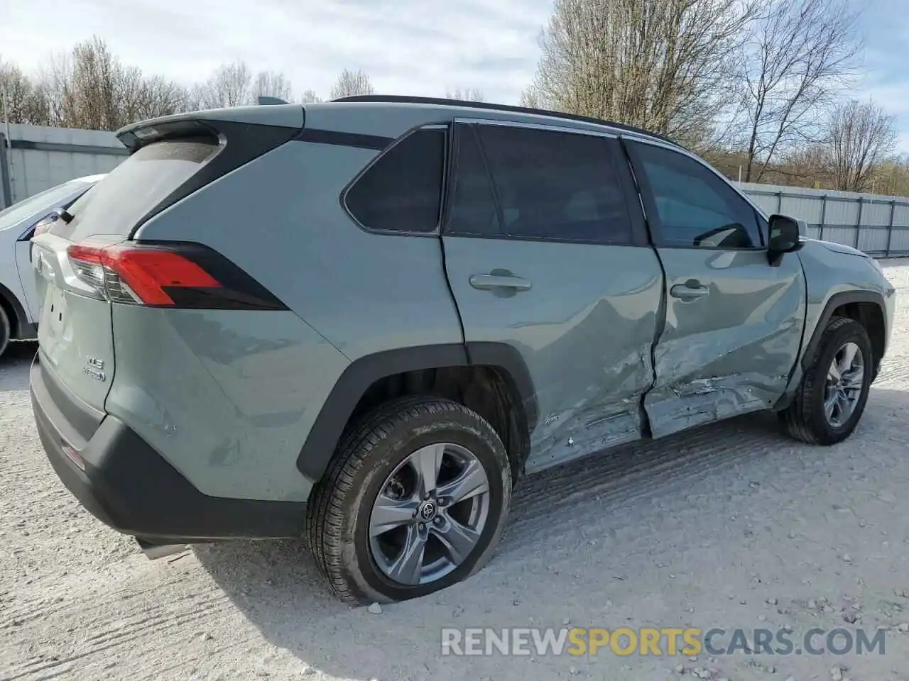 3 Photograph of a damaged car 4T3RWRFVXNU051702 TOYOTA RAV4 2022