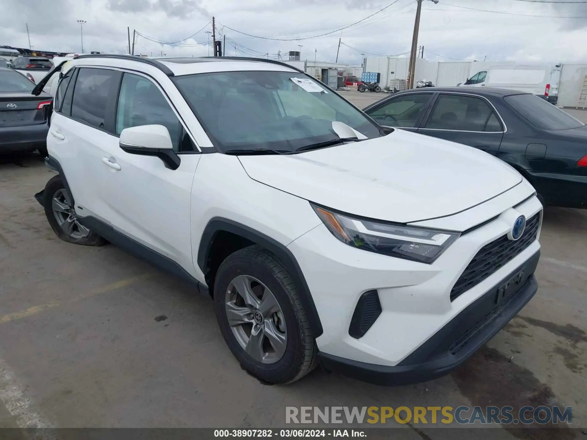 1 Photograph of a damaged car 4T3RWRFVXNU055152 TOYOTA RAV4 2022