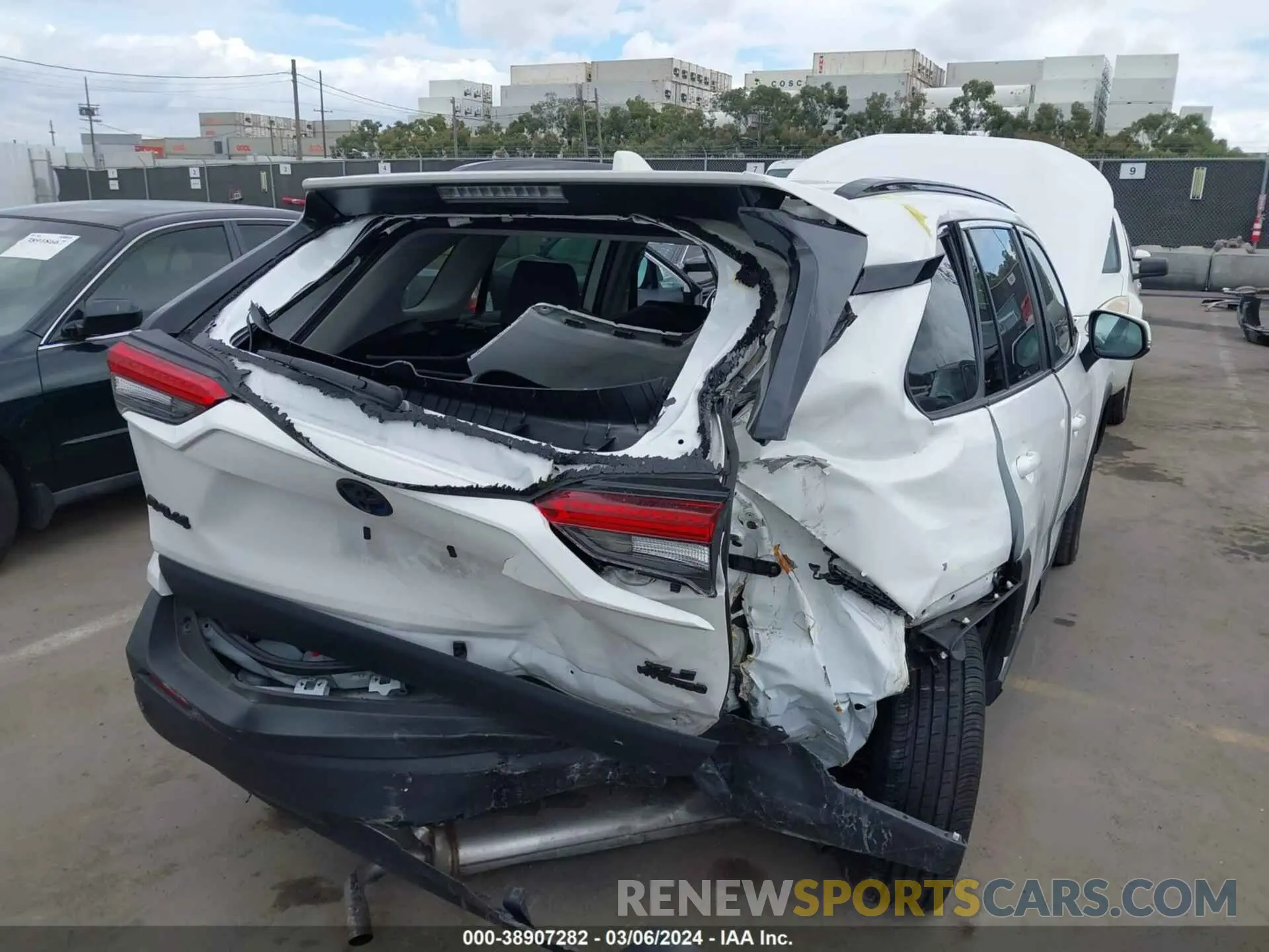 6 Photograph of a damaged car 4T3RWRFVXNU055152 TOYOTA RAV4 2022