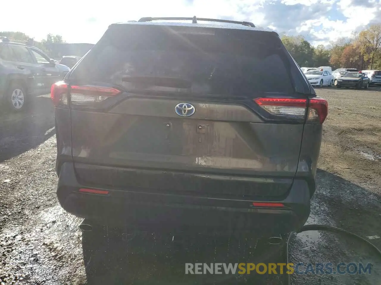 6 Photograph of a damaged car 4T3RWRFVXNU056981 TOYOTA RAV4 2022