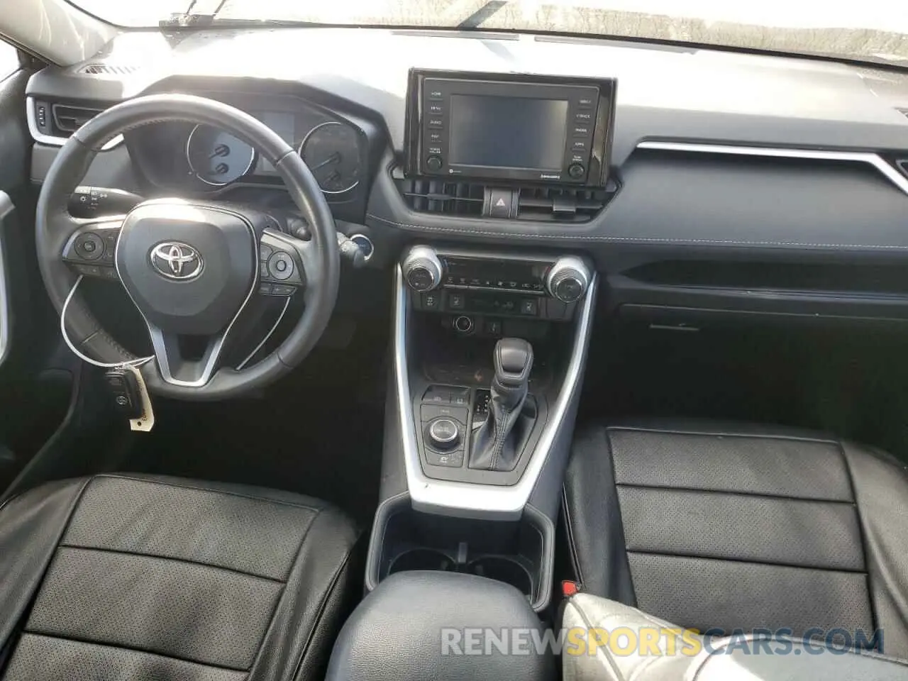 8 Photograph of a damaged car 4T3RWRFVXNU056981 TOYOTA RAV4 2022