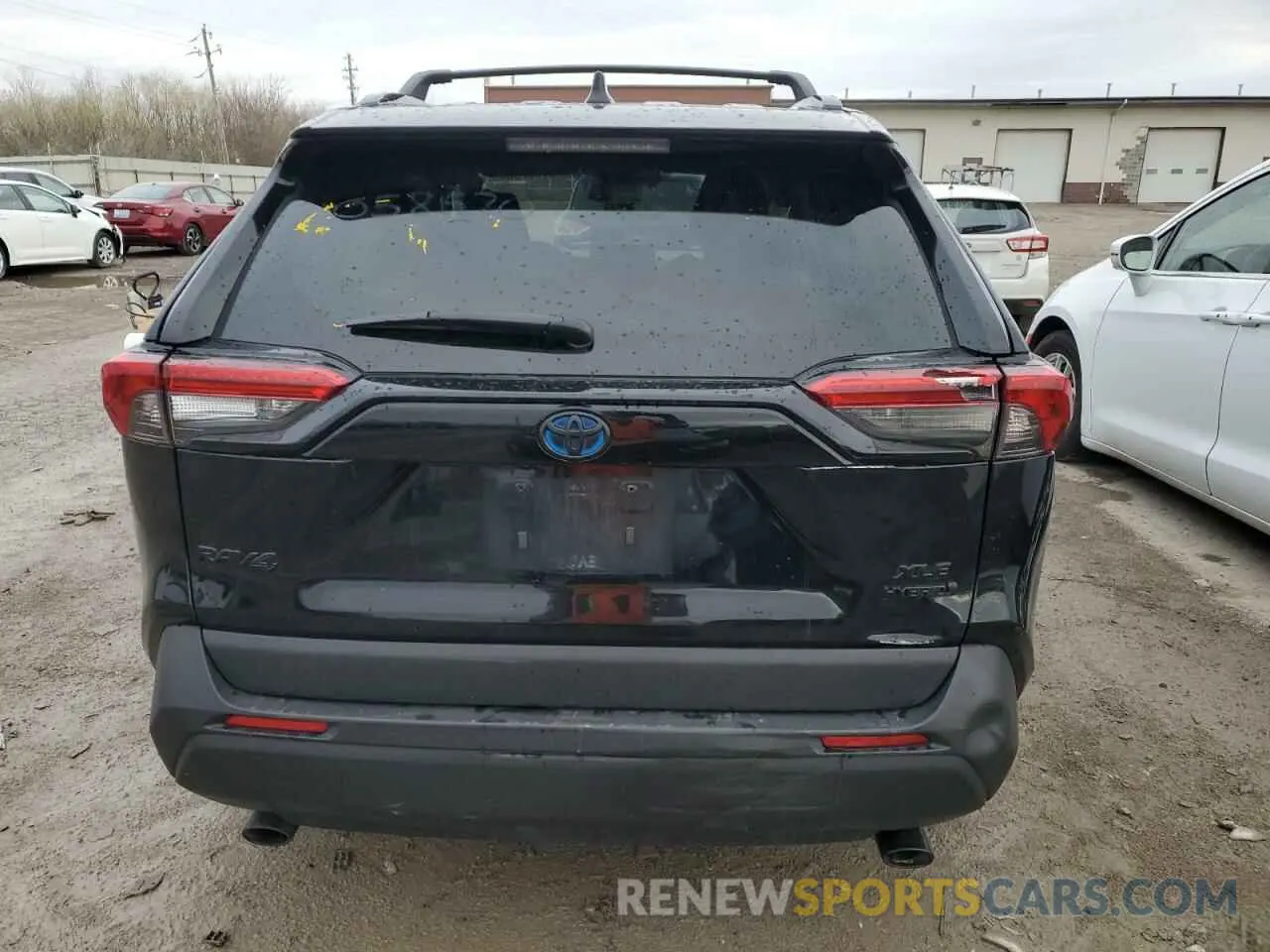 6 Photograph of a damaged car 4T3RWRFVXNU058570 TOYOTA RAV4 2022