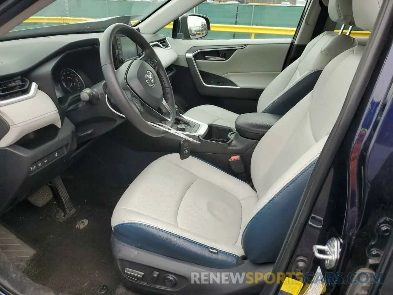 7 Photograph of a damaged car 4T3RWRFVXNU059928 TOYOTA RAV4 2022
