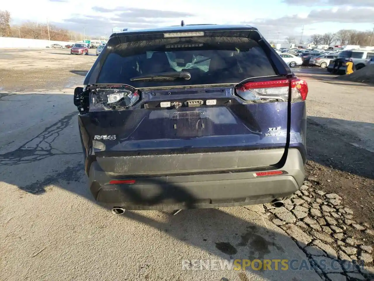 6 Photograph of a damaged car 4T3RWRFVXNU066524 TOYOTA RAV4 2022