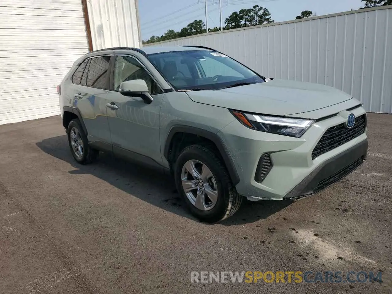 4 Photograph of a damaged car 4T3RWRFVXNU071836 TOYOTA RAV4 2022