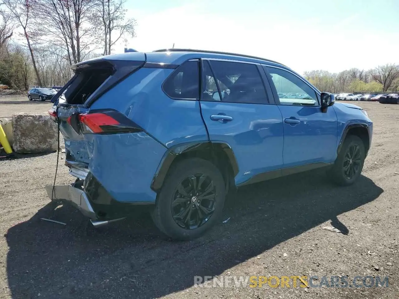 3 Photograph of a damaged car 4T3T6RFV0NU079529 TOYOTA RAV4 2022
