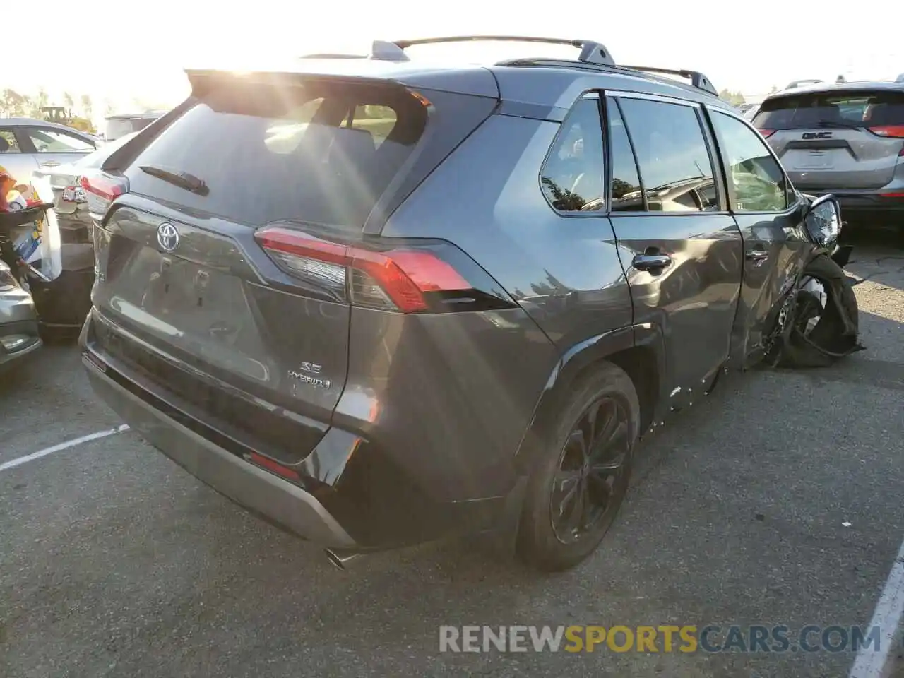 3 Photograph of a damaged car 4T3T6RFV2NU070380 TOYOTA RAV4 2022