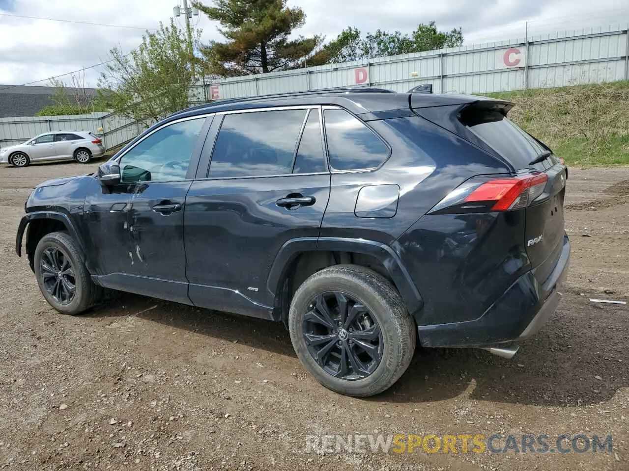 2 Photograph of a damaged car 4T3T6RFV3NU073675 TOYOTA RAV4 2022