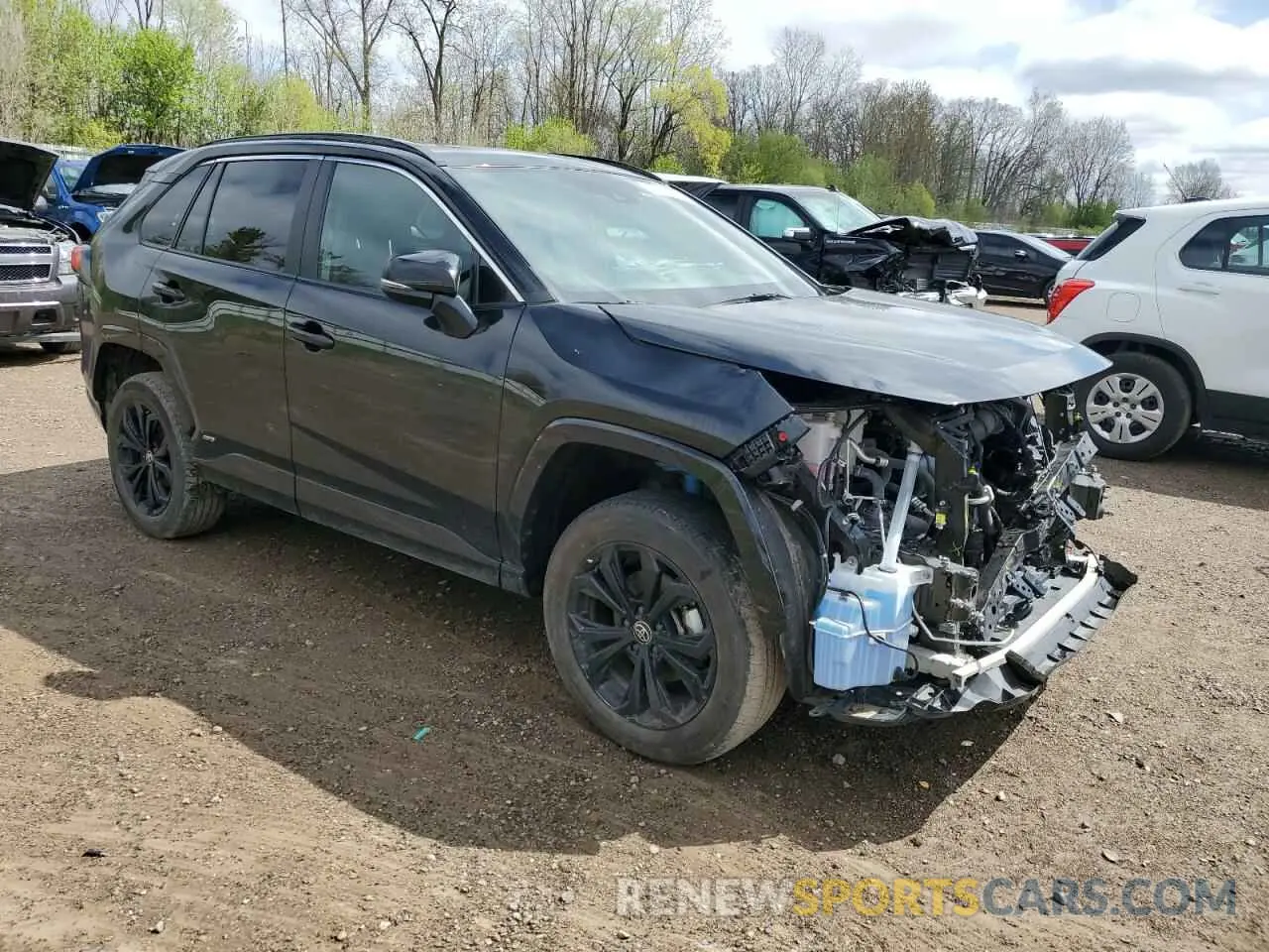 4 Photograph of a damaged car 4T3T6RFV3NU073675 TOYOTA RAV4 2022