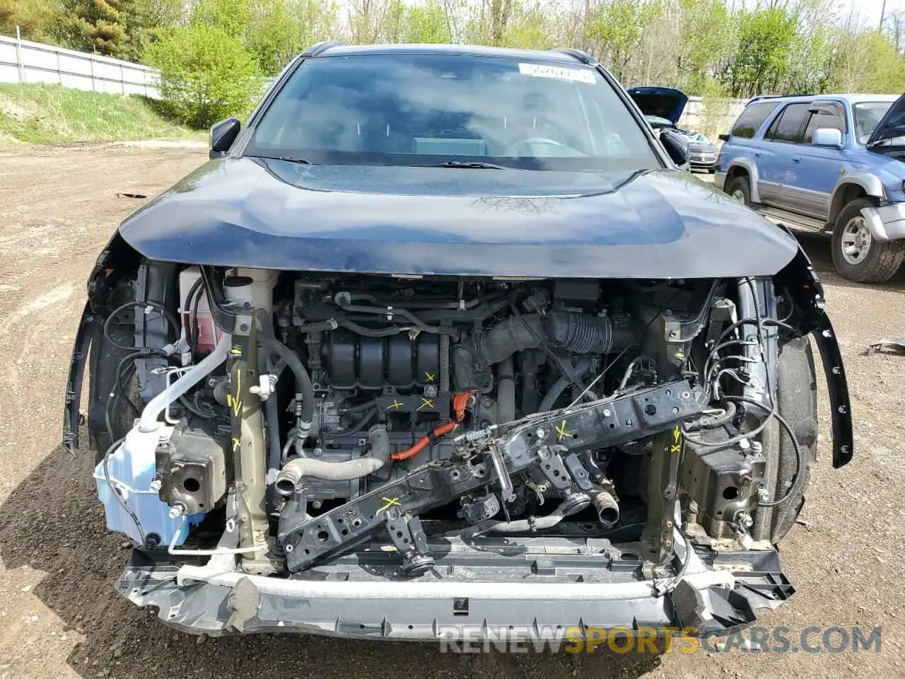 5 Photograph of a damaged car 4T3T6RFV3NU073675 TOYOTA RAV4 2022