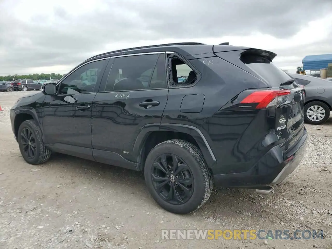 2 Photograph of a damaged car 4T3T6RFV3NU089312 TOYOTA RAV4 2022