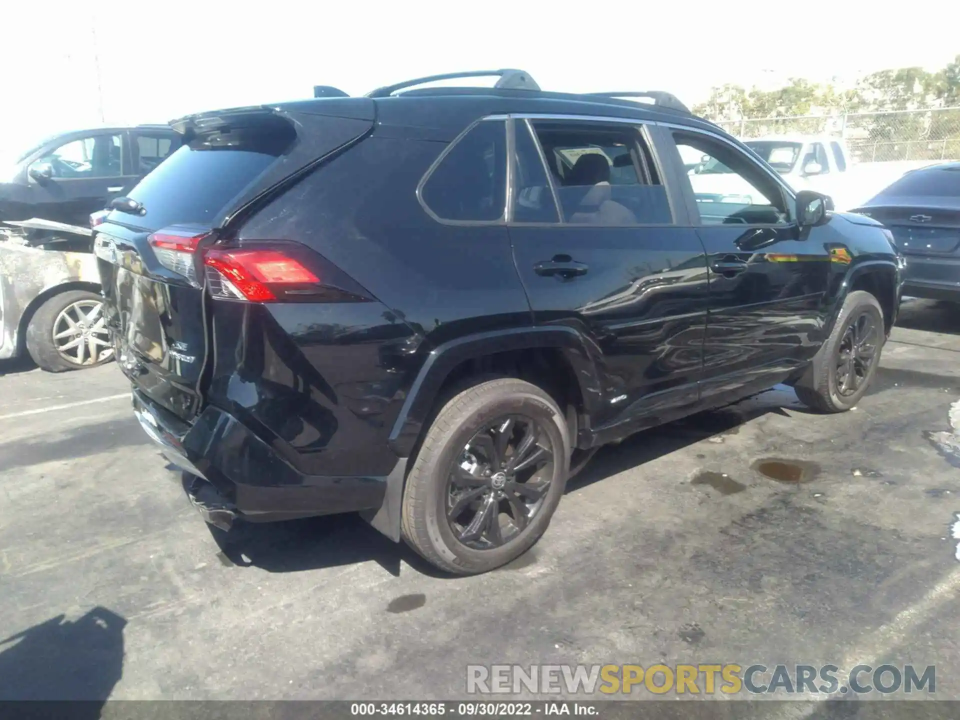 4 Photograph of a damaged car 4T3T6RFV3NU093389 TOYOTA RAV4 2022