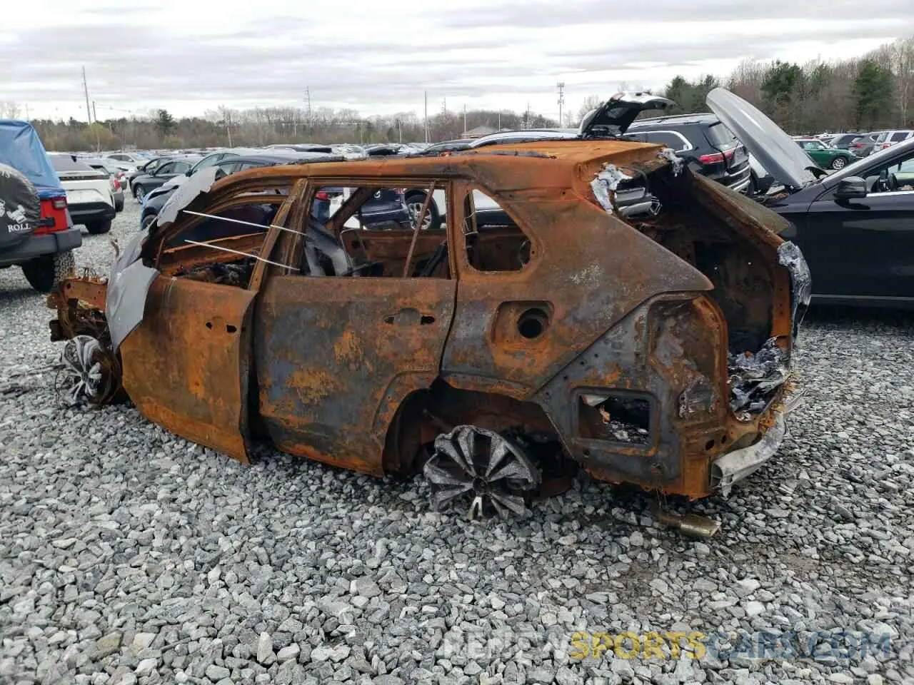 2 Photograph of a damaged car 4T3T6RFV4NU066119 TOYOTA RAV4 2022