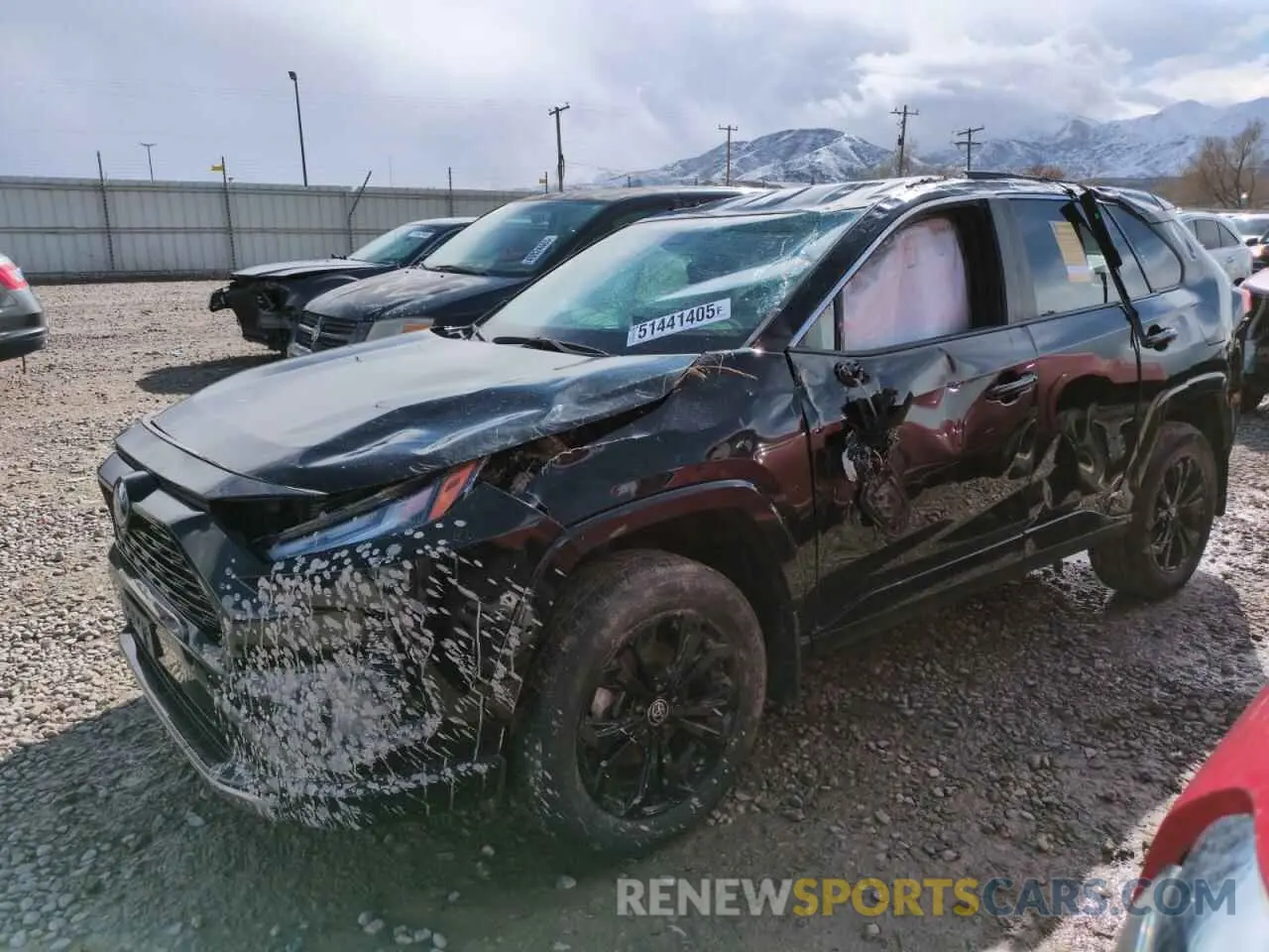 1 Photograph of a damaged car 4T3T6RFV4NU080053 TOYOTA RAV4 2022